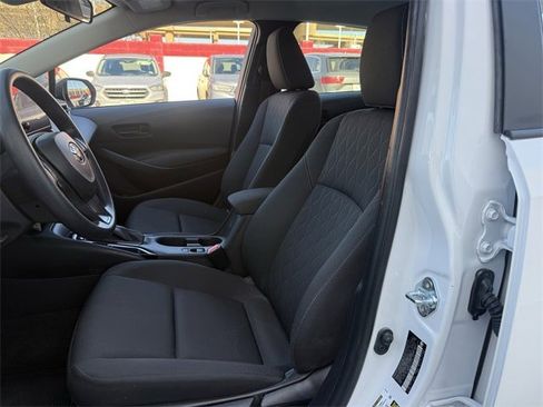 Used 2025 Toyota Corolla LE image 25