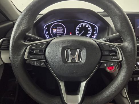Used 2018 Honda Accord LX image 15