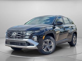 New 2026 Hyundai Tucson Blue SE video 2