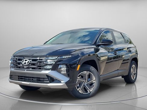 New 2026 Hyundai Tucson Blue SE image 2