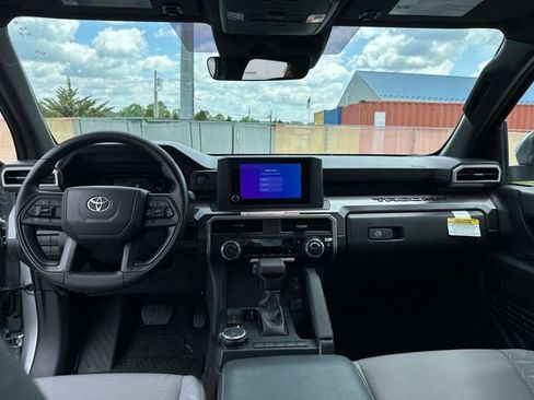 Used 2025 Toyota Tacoma SR5 image 11