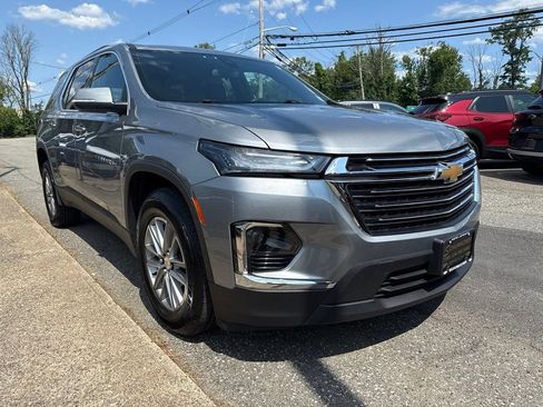 Used 2023 Chevrolet Traverse LT AWD/4WD image 4