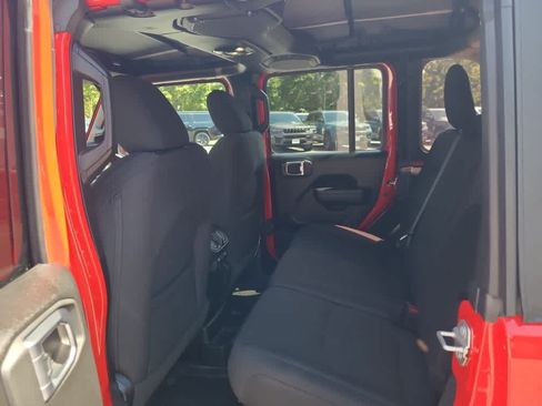 Used 2023 Jeep Wrangler Unlimited AWD/4WD image 8