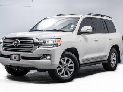 Used 2018 Toyota Land Cruiser w/ Carpet Mat Package