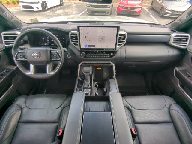 Used 2024 Toyota Sequoia Platinum AWD/4WD image 19
