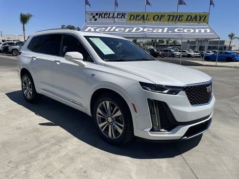Used 2024 Cadillac XT6 Premium Luxury w/ Technology Package AWD/4WD image 2