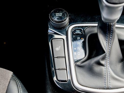 Used 2023 Kia Seltos S image 45