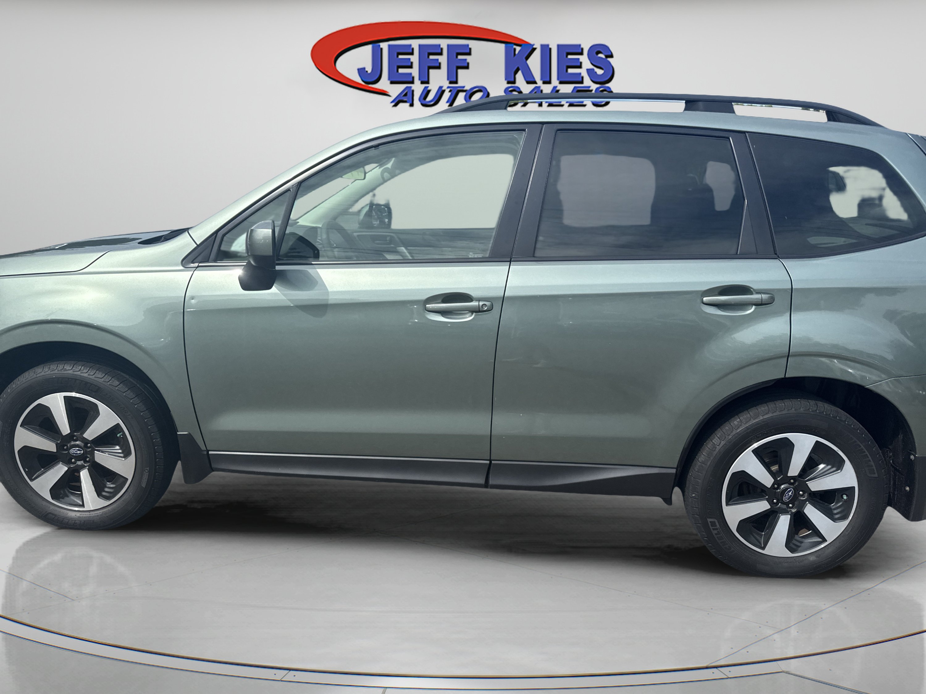 Used 2018 Subaru Forester 2.5i Premium AWD/4WD image 8