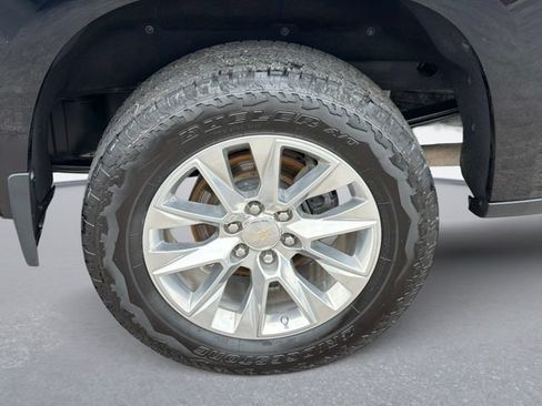 Used 2020 Chevrolet Silverado 1500 LTZ w/ LTZ Plus Package AWD/4WD image 10