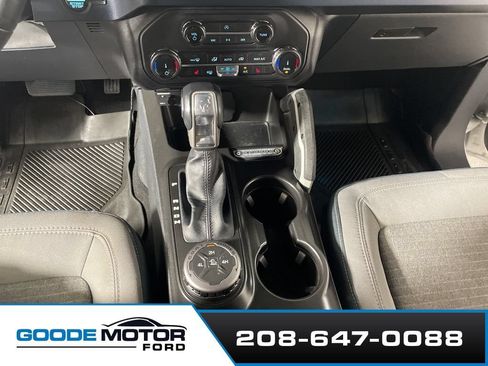 Used 2022 Ford Bronco Outer Banks AWD/4WD image 17