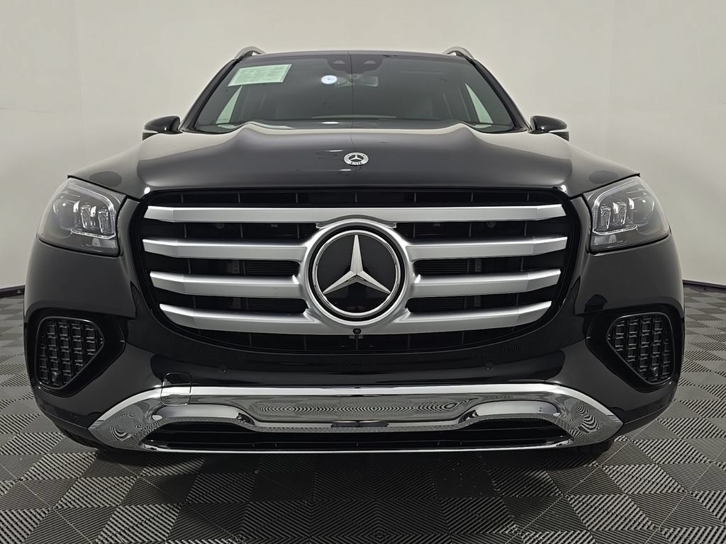 Used 2025 Mercedes-Benz GLS 450 4MATIC image 10
