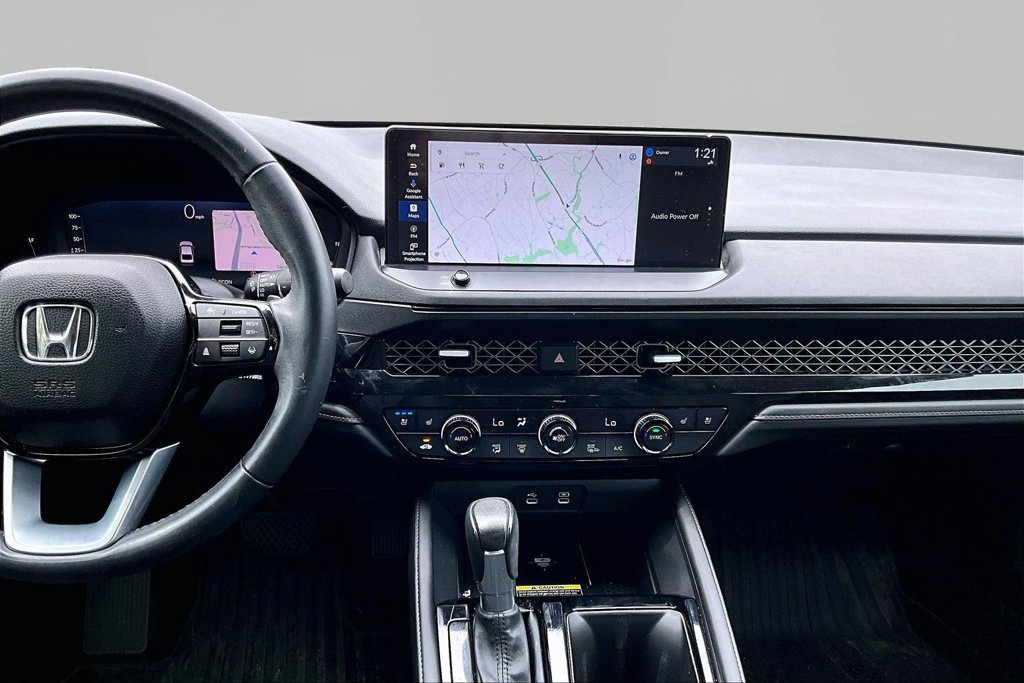 Used 2024 Honda Accord Touring image 10