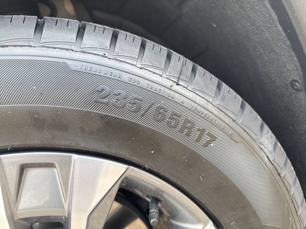 Used 2026 Chevrolet Equinox LT FWD image 35