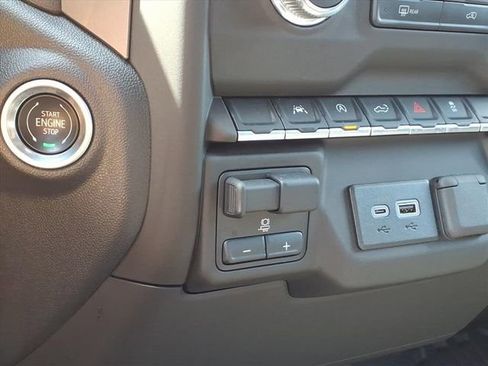 Certified 2024 GMC Sierra 1500 Pro w/ Pro Value Package AWD/4WD image 17