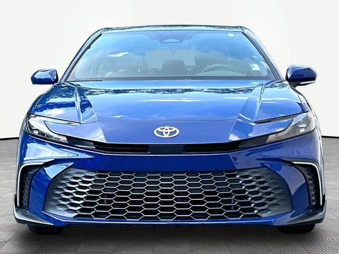 Certified 2025 Toyota Camry SE w/ Convenience Package FWD image 4
