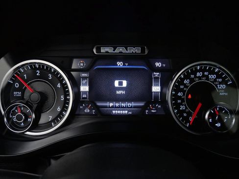 Used 2022 RAM 1500 Big Horn AWD/4WD image 23