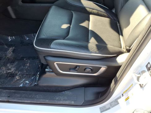 Used 2025 RAM 1500 Laramie image 18