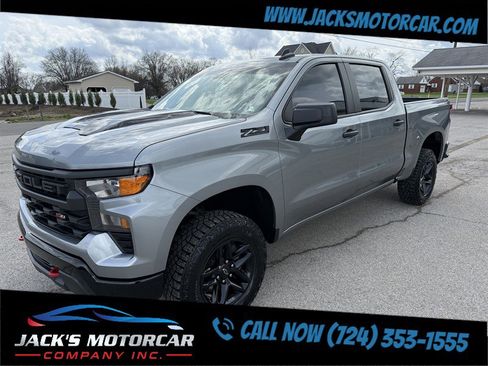 Used 2024 Chevrolet Silverado 1500 Custom Trail Boss w/ LPO, Dark Essentials Package AWD/4WD image 5