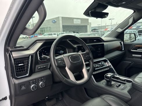 Used 2023 GMC Sierra 1500 Denali w/ Denali Reserve Package image 17