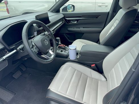 Used 2023 Honda CR-V Sport Touring image 7