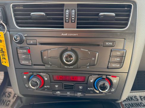 Used 2011 Audi Q5 2.0T Premium image 30