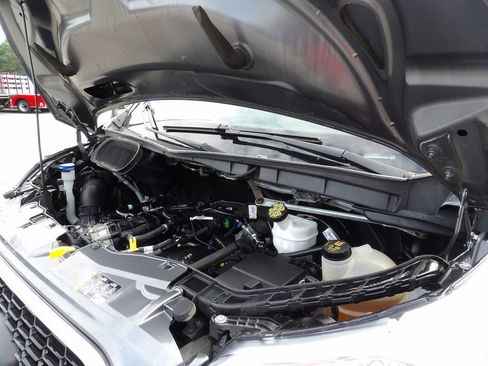 Used 2021 Ford Transit 350 XLT image 40