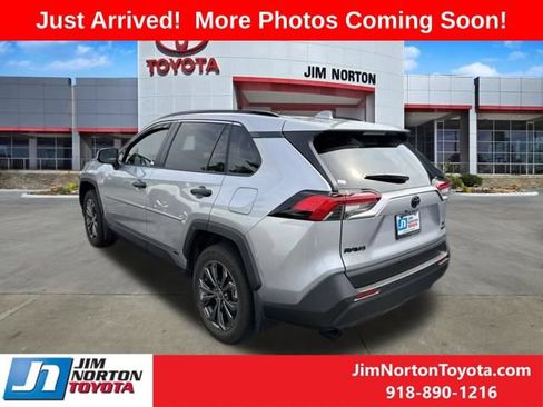 Used 2024 Toyota RAV4 XLE Premium AWD/4WD image 5