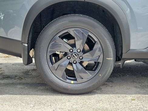 New 2026 Nissan Rogue SV FWD image 9