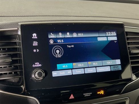 Used 2022 Honda Pilot Sport image 14