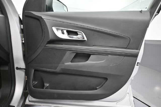 Used 2014 Chevrolet Equinox LS AWD/4WD image 33