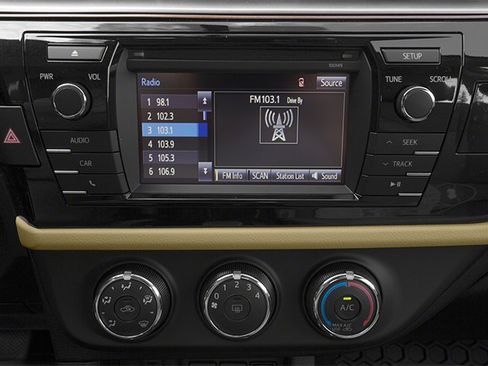 Used 2014 Toyota Corolla L FWD image 10
