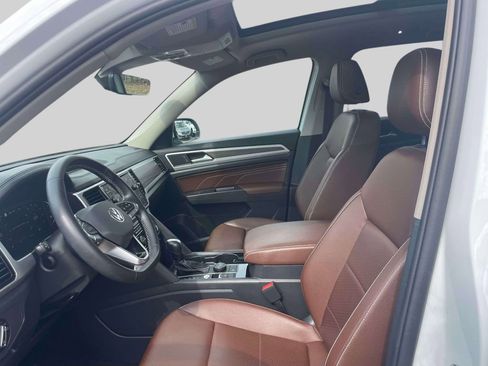 Used 2022 Volkswagen Atlas SEL image 16