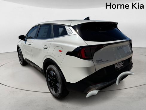 New 2026 Kia Sportage LX image 5