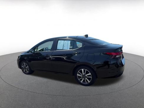 Used 2025 Nissan Versa SV FWD image 10