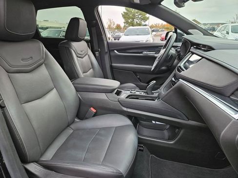 Certified 2025 Cadillac XT5 Premium Luxury FWD image 20