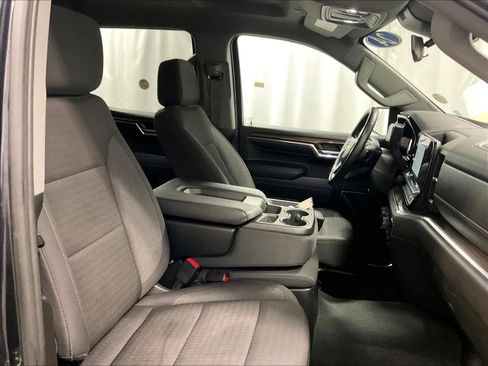 Used 2024 Chevrolet Silverado 1500 LT image 11