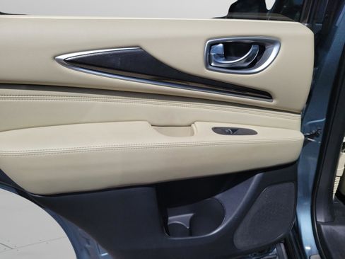Used 2018 INFINITI QX60 FWD w/ Premium Plus Package image 26