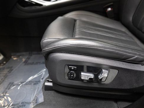 Used 2023 BMW X7 M60i w/ Executive Package image 46