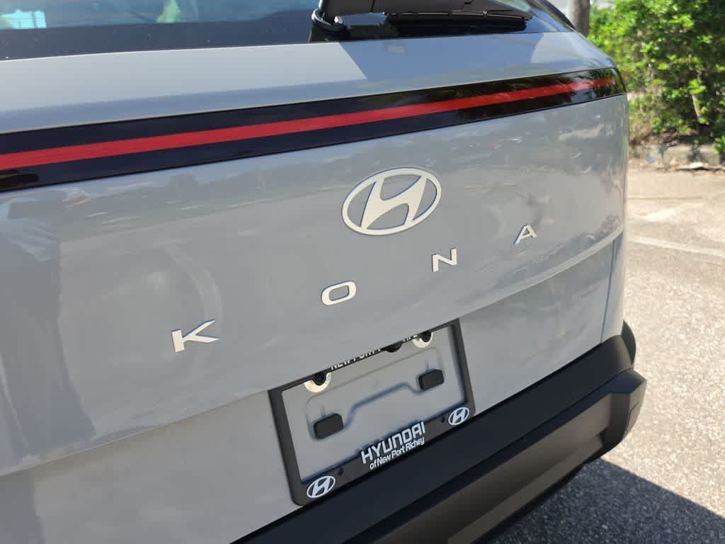 New 2027 Hyundai Kona SE FWD image 13