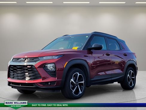 Used 2023 Chevrolet TrailBlazer RS w/ Convenience Package AWD/4WD image 8