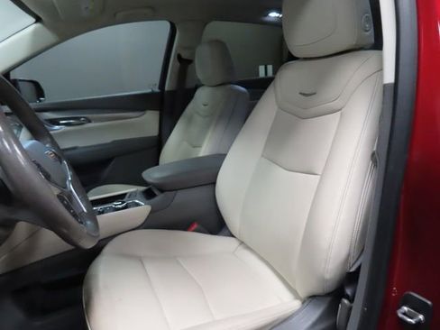 Certified 2023 Cadillac XT5 Premium Luxury image 13