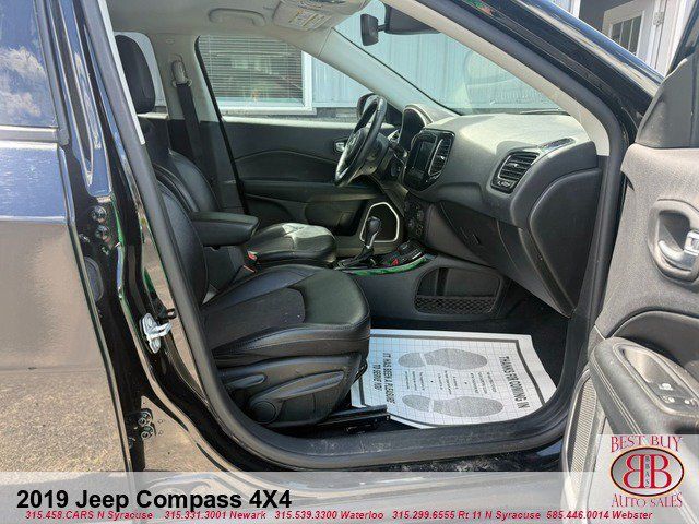 Used 2019 Jeep Compass Latitude AWD/4WD image 12