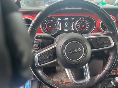Used 2020 Jeep Gladiator Rubicon image 11