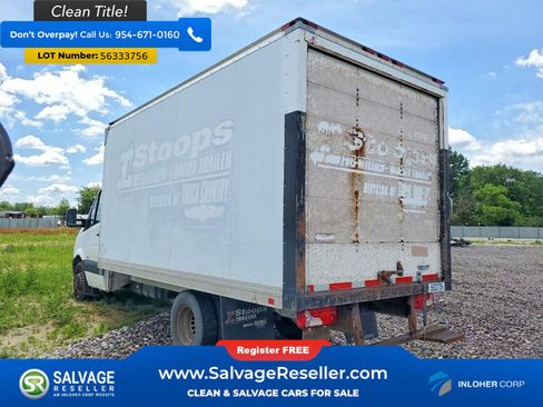 Used 2016 Freightliner Sprinter 3500 RWD image 3