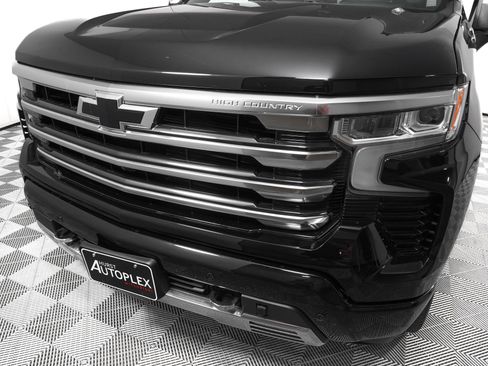 Used 2024 Chevrolet Silverado 1500 High Country w/ High Country Premium Package AWD/4WD image 32