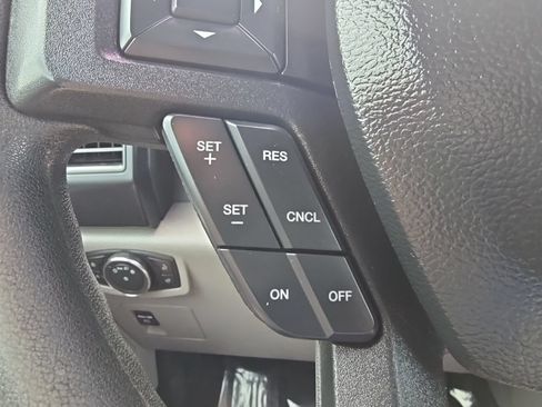 Used 2019 Ford F150 XL w/ Equipment Group 101A Mid AWD/4WD image 19