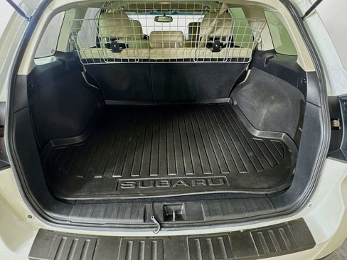 Used 2014 Subaru Outback 2.5i Limited w/ Moonroof Package AWD/4WD image 24