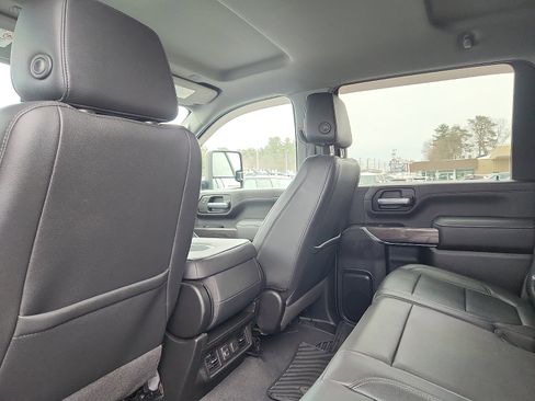 Used 2021 Chevrolet Silverado 2500 LTZ image 24