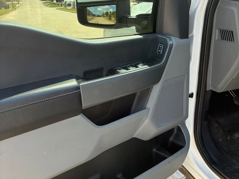 Used 2024 Ford F350 XLT AWD/4WD image 9