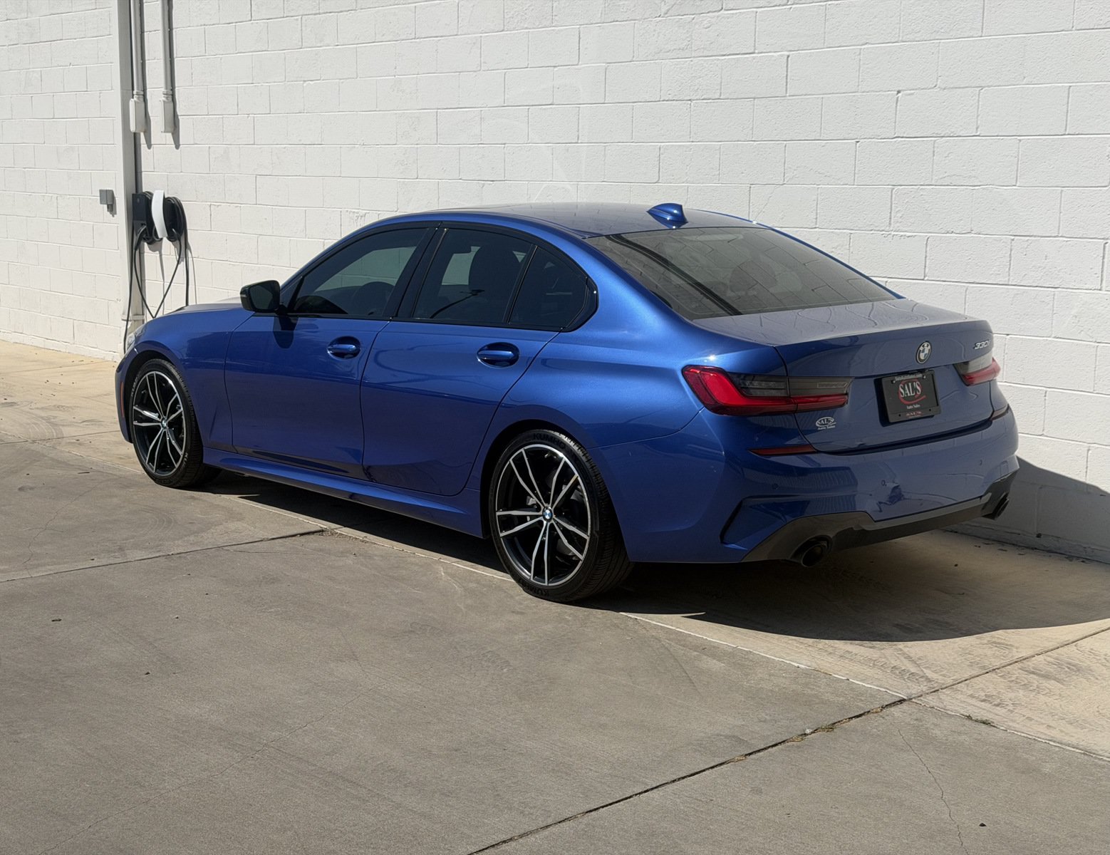 Used 2021 BMW 330i Sedan w/ M Sport Package RWD image 7